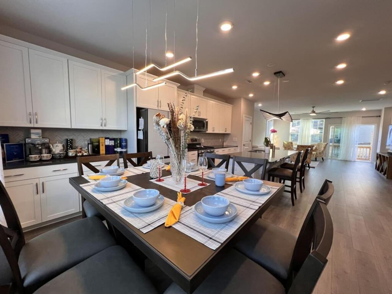 The Villas Buckingham 10 Mins To Rdu Airport Duke Downtown Durham Exterior photo
