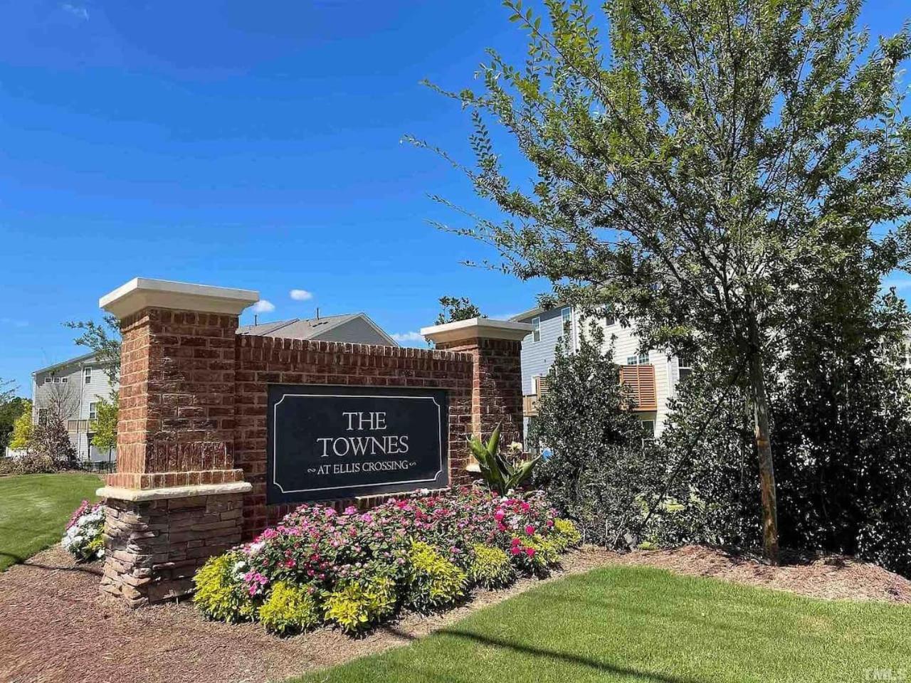 The Villas Buckingham 10 Mins To Rdu Airport Duke Downtown Durham Exterior photo